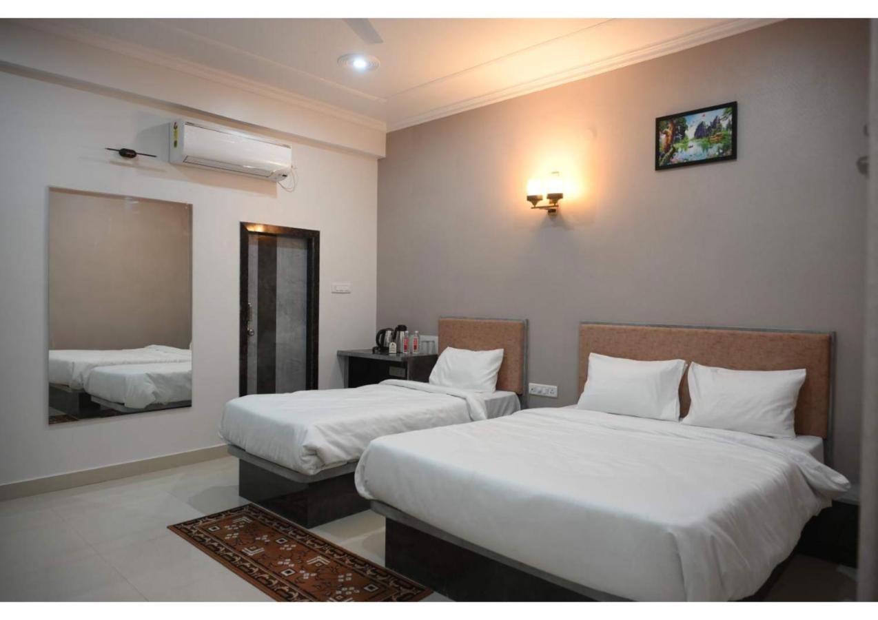 Hotel Ganga Kaveri Varanasi Dış mekan fotoğraf