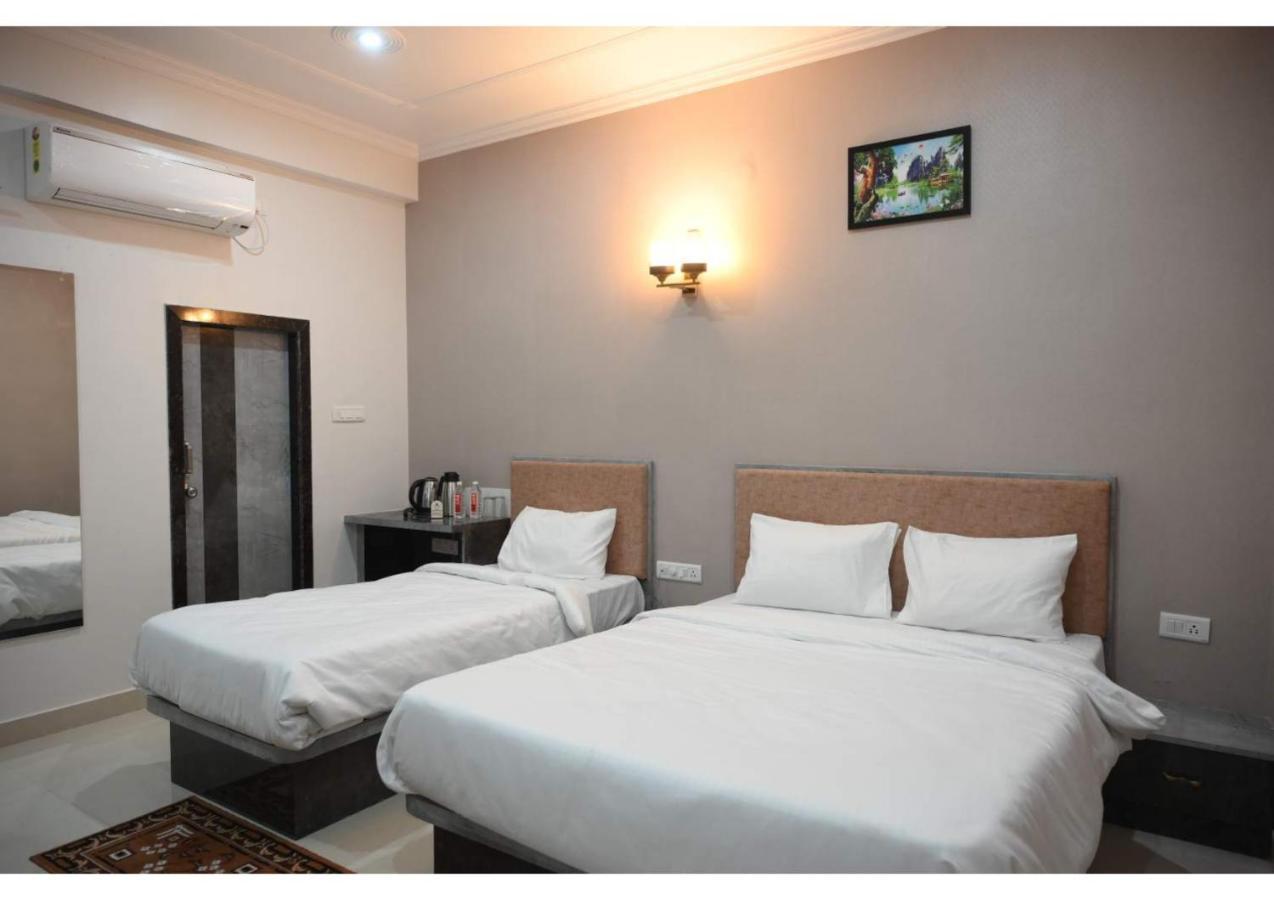 Hotel Ganga Kaveri Varanasi Dış mekan fotoğraf