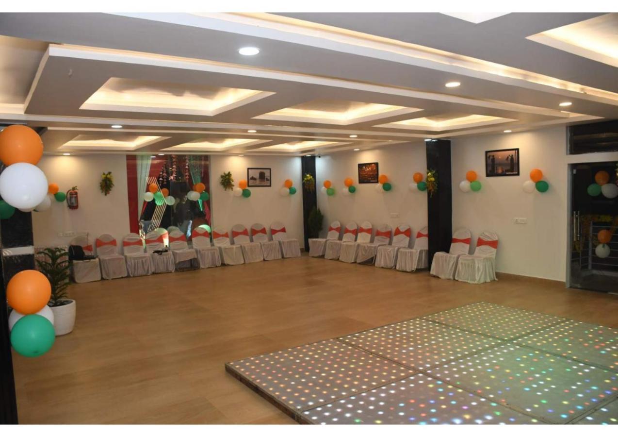 Hotel Ganga Kaveri Varanasi Dış mekan fotoğraf